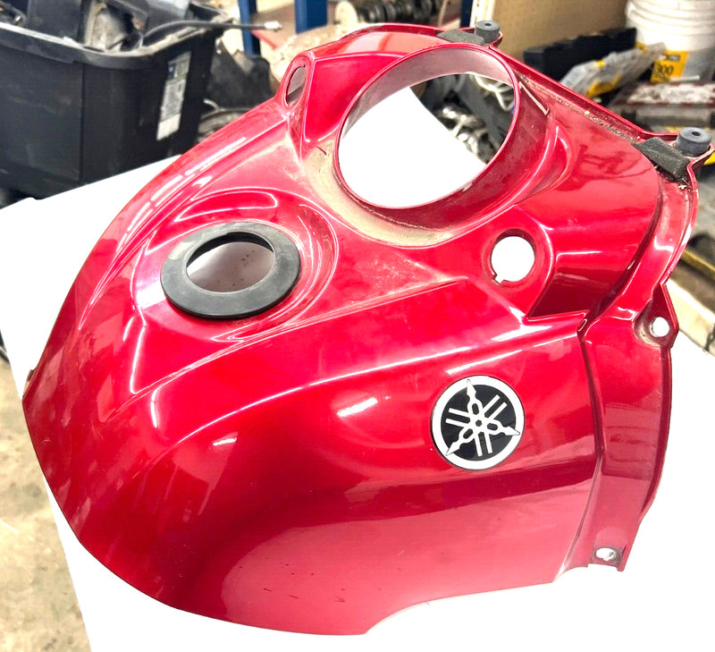 Yamaha Snowmobile Vector Nytro Gas Tank Cover Assy 8FA-77711-10-33