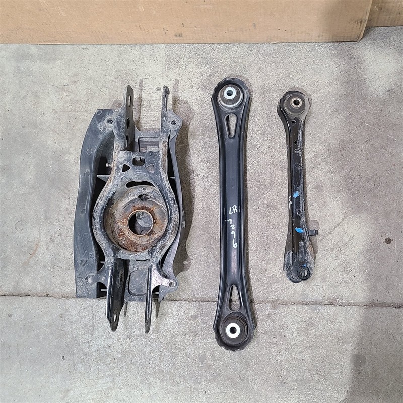16-19 Cadillac ATS-V Driver Rear Suspension Control Arms Lh (3) Aa7296