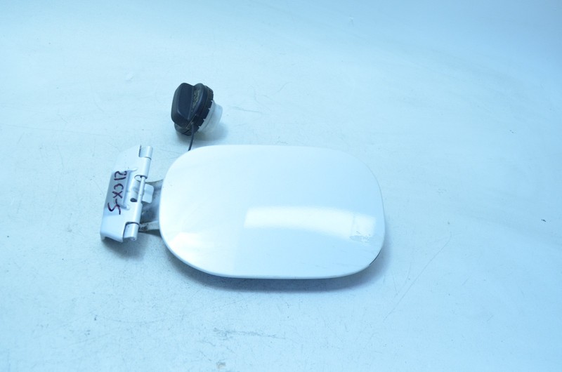17-21 MAZDA CX-5 FUEL FILLER DOOR W CAP WHITE OEM