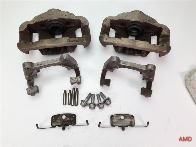 2007 BMW 335i 335xi E90 E92 Front Brake Caliper / Carrier Bracket Set