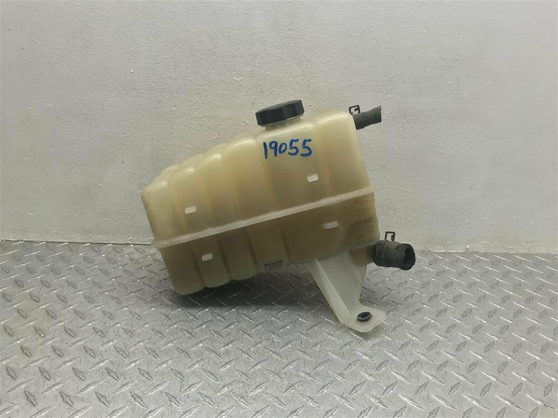 04-07 SIERRA SILVERADO 1500 HYBRID ENGINE COOLANT RESERVOIR TANK OEM 15215515
