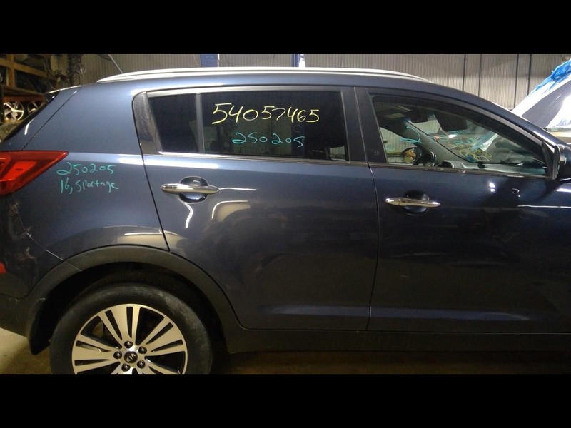Passenger Rear Side Door Privacy Tint Glass Fits 10-16 SPORTAGE 1607819