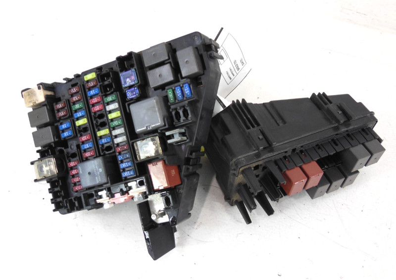 2018-2020 Subaru XV Crosstrek Engine Fuse Box Relay Module OEM