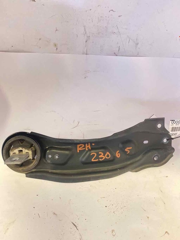 Lower Control Arm Rr MERCEDES CLA CLASS Right 14 15 16 17 18 19