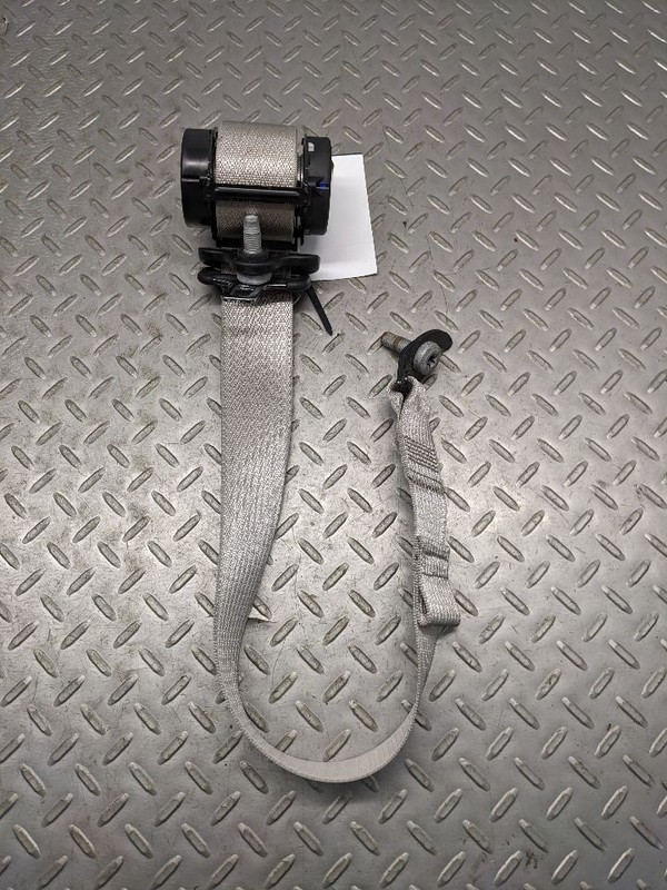 2020 - 2025 CHRYSLER VOYAGER REAR 3RD ROW LEFT SEAT BELT RETRACTOR OEM GR1165051
