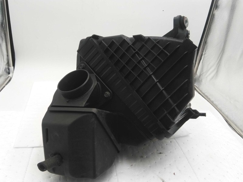 2015 Hyundai Sonata Air Cleaner Assembly OEM 2.4L Used 95K Miles