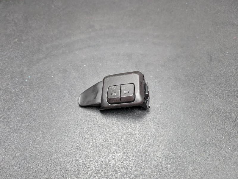 Steering Wheel Right Paddle Shift Switch 2022 Buick Envision 13526962 2021 2023