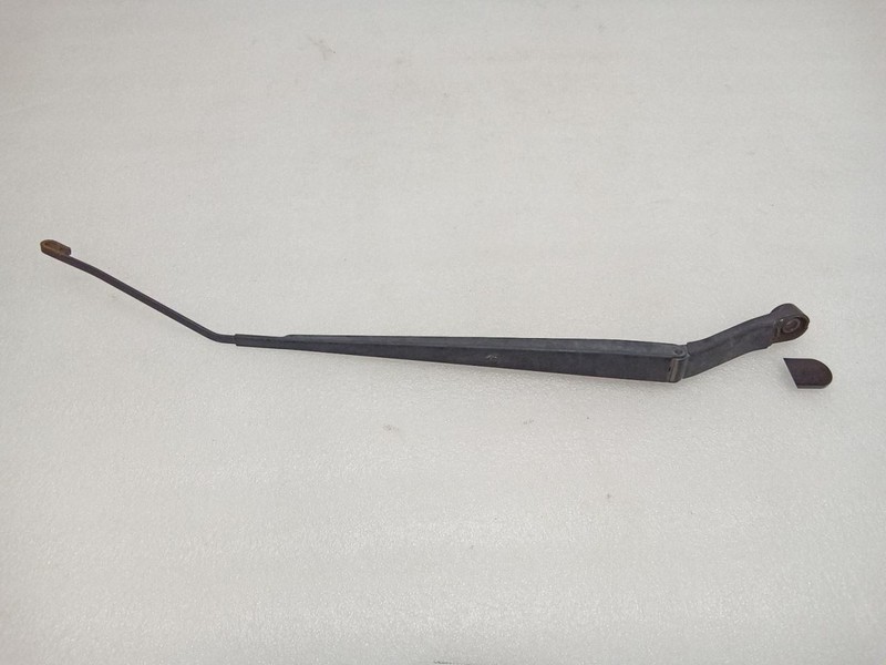 VERSA 2015 Wiper Arm               66163