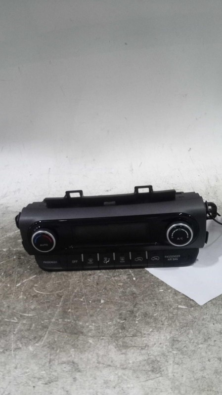 2022 Hyundai KONA A/C Selector Switch OEM White 24000 Miles NJ25-16980-427504