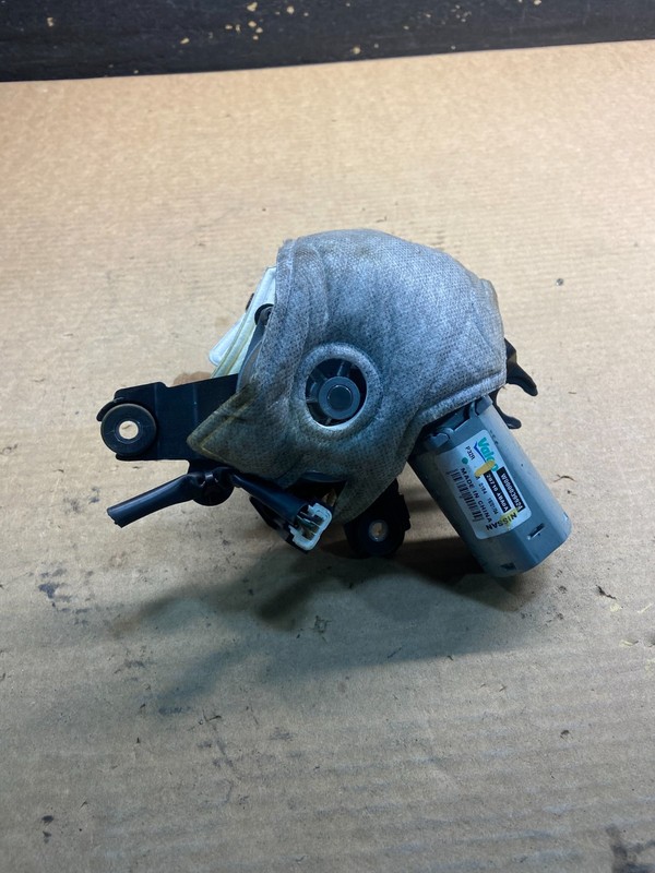 2017 to 2021 Nissan Rogue Rear Windshield Wiper Motor OEM aa0649 DG