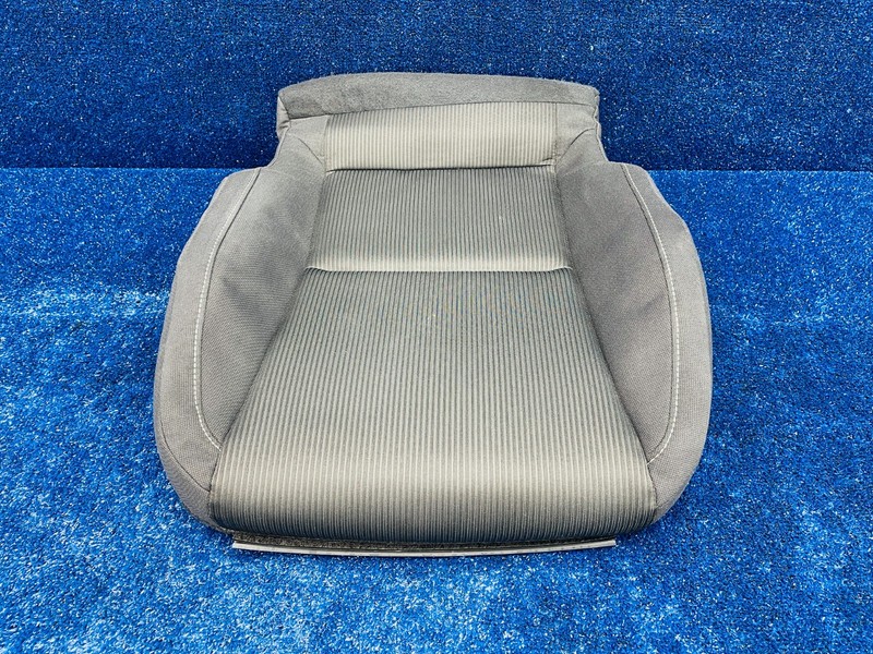 2010-2015 CHEVROLET CAMARO FRONT RIGHT LOWER SEAT CUSHION PAD OEM