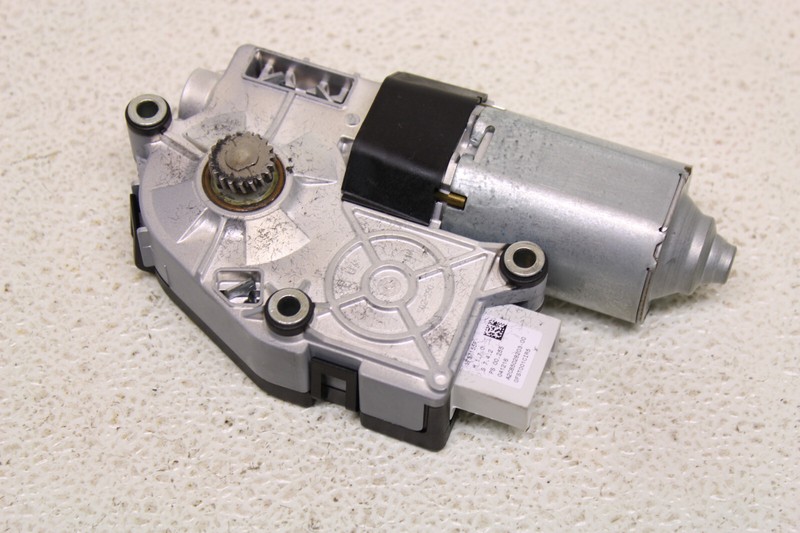 MK7 VW Golf Alltrack Sunroof Motor Unit Sportwagen Genuine Oem 2015-2017