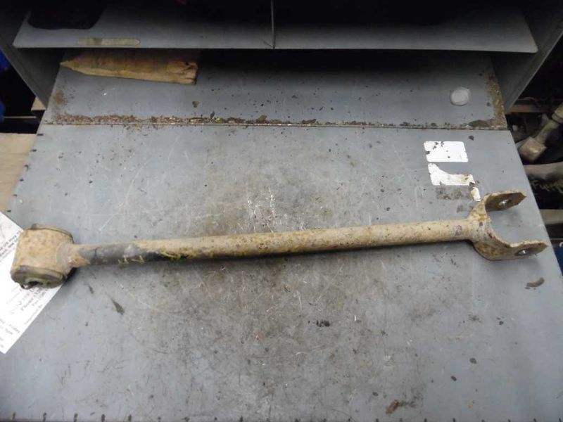 95 96 97 98 99 00 01 02 PRIZM LOWER CONTROL ARM RE TRAILING ARMS 96356