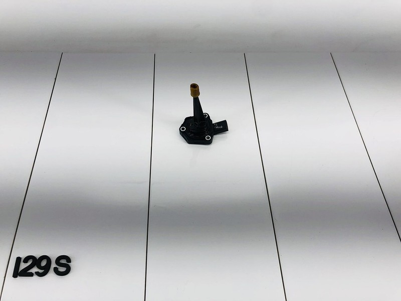 11-17 VOLKSWAGEN TOUAREG 3.6L GASOLINE ENGINE OIL LEVEL SENSOR OEM