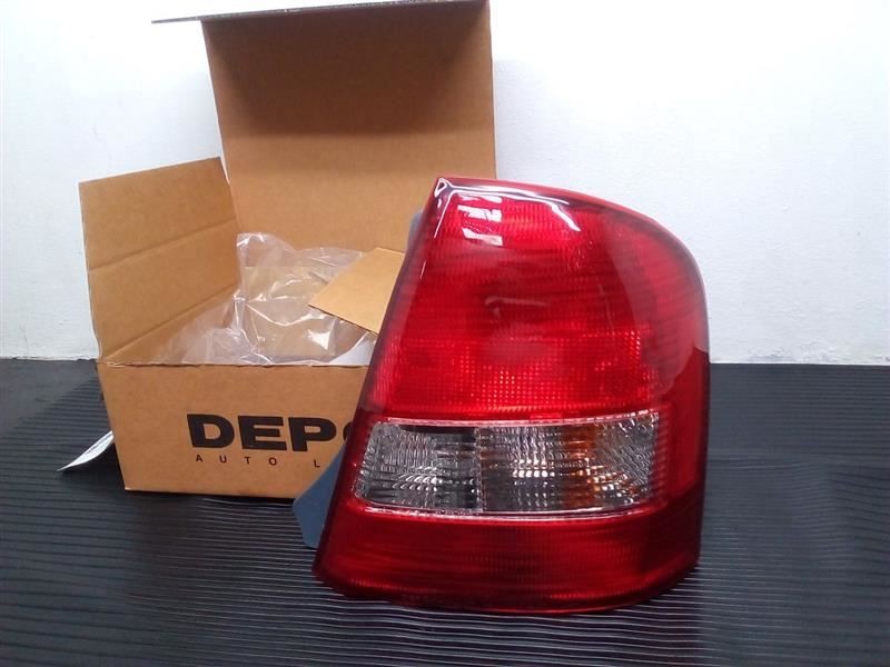 03 Mazda Protege Right Passenger Tail Light Lamp OEM BP7H51150