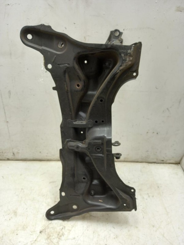 06-11 TOYOTA YARIS 1.5L FRONT SUBFRAME CROSSMEMBER K-FRAME