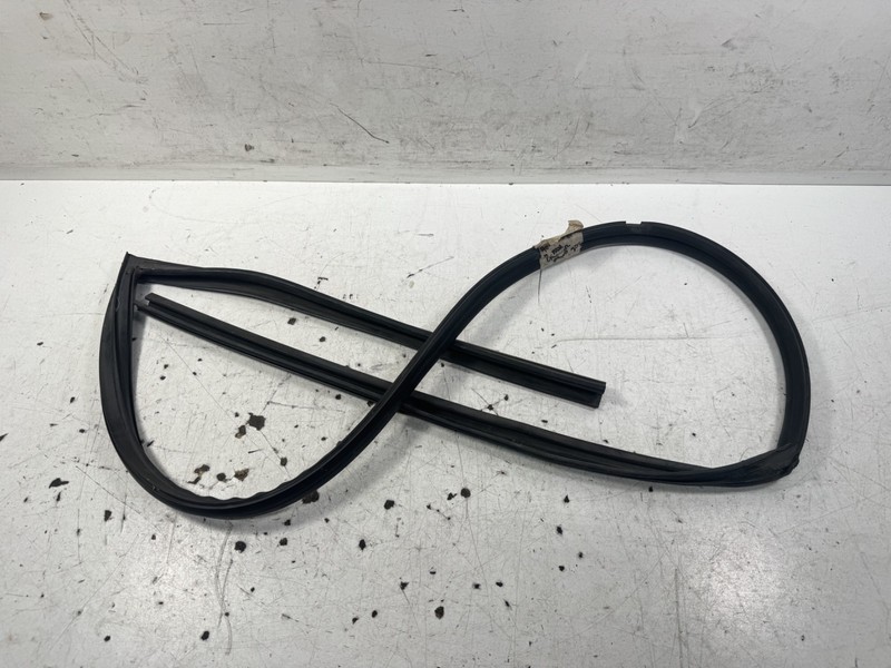 90-91 Honda Civic 3DR HB Right Door Channel Molding OEM