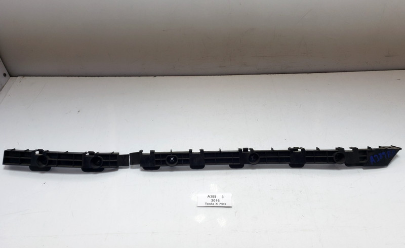 ✅ 16-23 OEM Tesla Model X Rear Right Passenger Side Bumper Mount Bracket NOTE*
