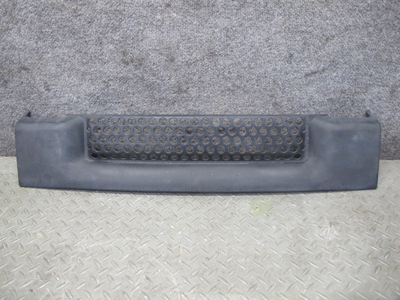 2003-2007 HUMMER H2 FRONT BUMPER RADIATOR LOWER GRILLE MOLDING