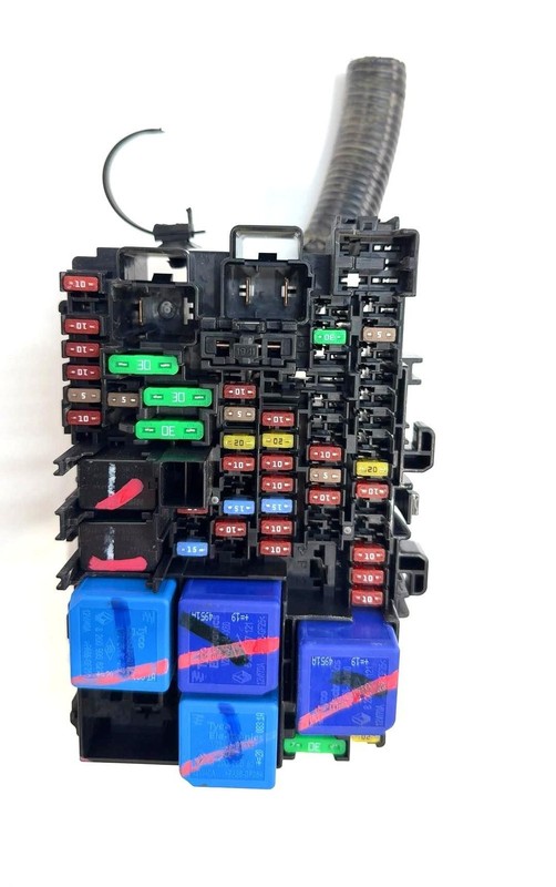2020-2024 Nissan Sentra 2.0L S Under Dash Distribution Fuse Box With Harness Cut