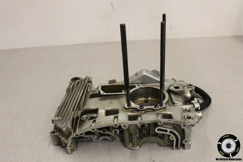 2003 BMW R1200CL RIGHT RH ENGINE MOTOR CRANKCASE CRANK CASE BLOCK R 1200 CL 03