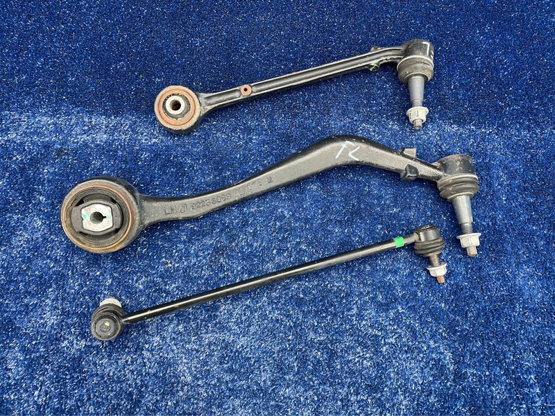 2010–2015 Chevrolet Camaro Front Left Suspension Control Arm Set OEM