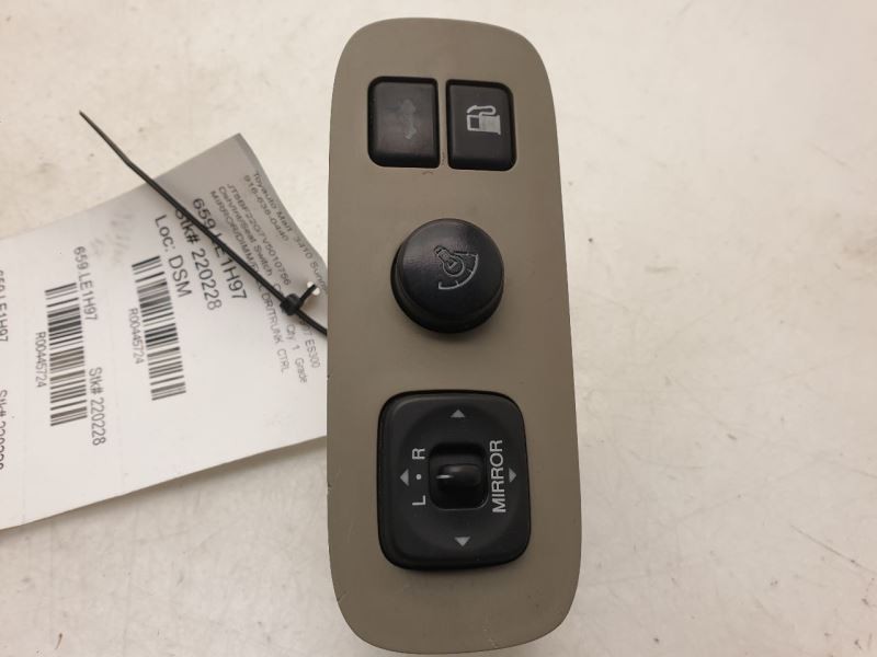 1997 LEXUS ES300 MIRROR CONTROL / GAS TANK / TRUNK SWITCH