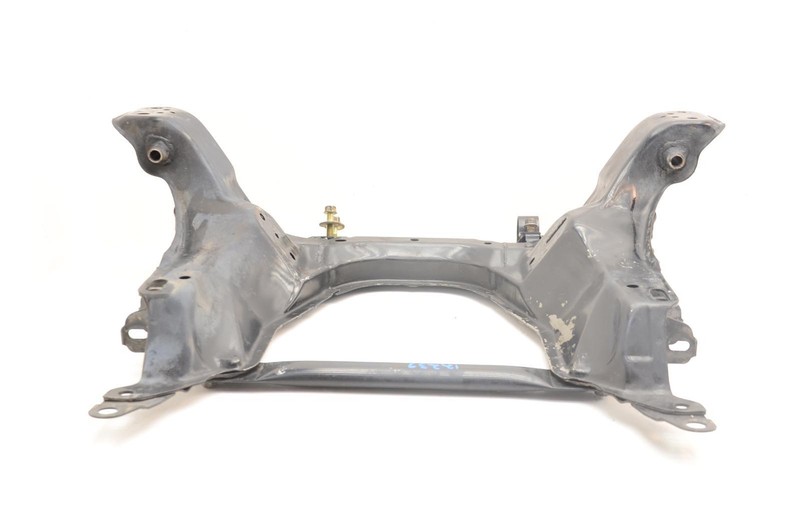 1999-2005 Mazda MX-5 Miata 1.8L Front Suspension Engine Crossmember Assembly