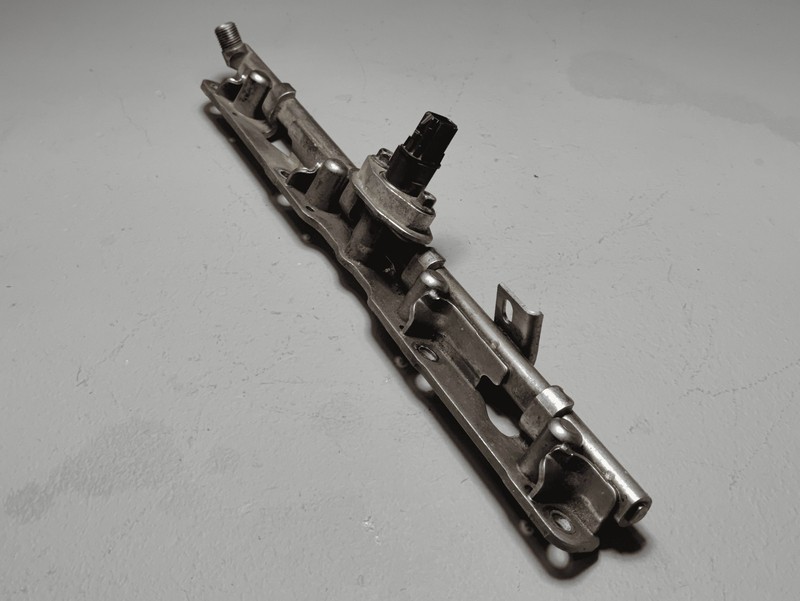 2019-2025 TOYOTA RAV4 ENGINE FUEL INJECTION DELIVERY RAIL PIPE OEM