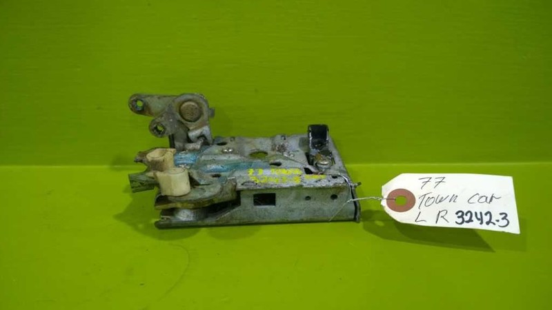 75-79 TOWN CAR CONTINENTAL DRIVER LEFT REAR DOOR LOCK LATCH OEM 3242-3
