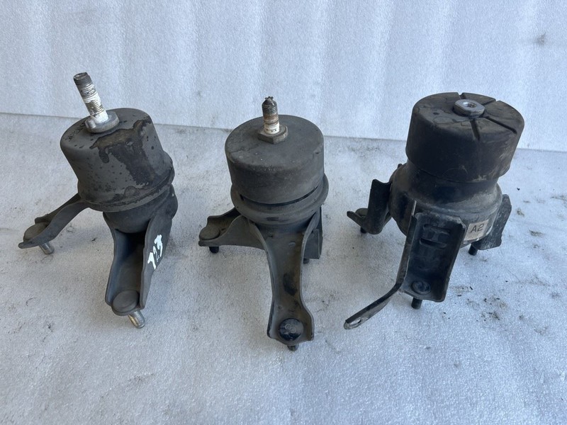 2013 2014 2015 2016 2017 2018 LEXUS ES300H ENGINE MOTOR MOUNTS 3 PIECES