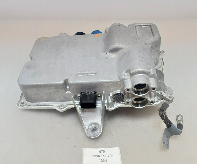 ✅ 2016-2020 OEM Tesla Model S Rear High Voltage Junction Box