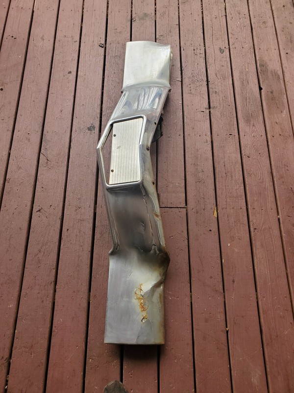 69 CADILLAC FRONT BUMPER CENTER SECTION 1969 DEVILLE read description