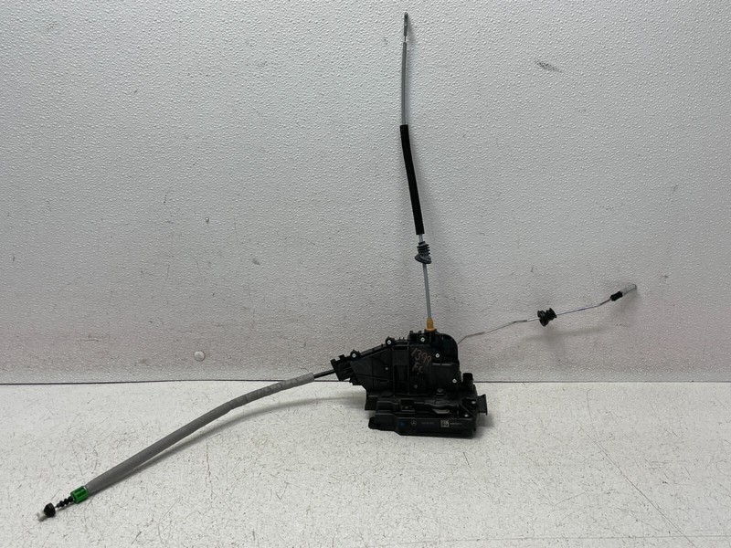 17-19 Mercedes GLS450 GLS550 X166 Front Left Door Lock Latch Actuator 1399 OEM