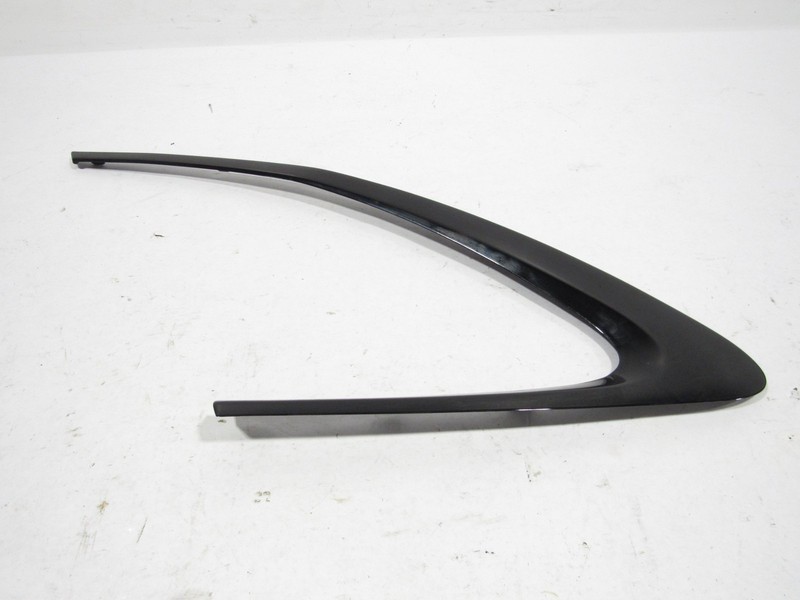 17-20 Jaguar F-Pace 2018 Rear Left Driver Quarter Window Molding Trim Cover ;:Y