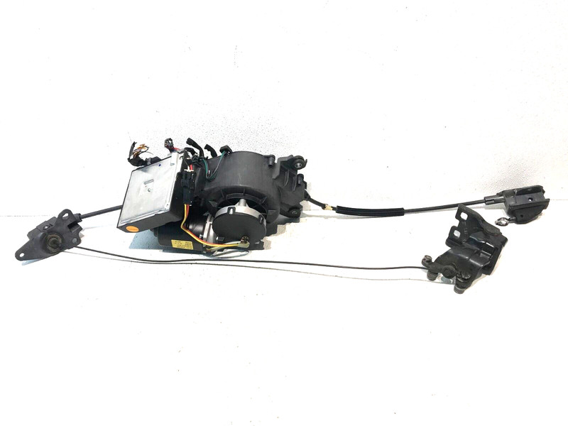 2006 Entourage Passenger Right Electric Power Sliding Door Motor Regulator