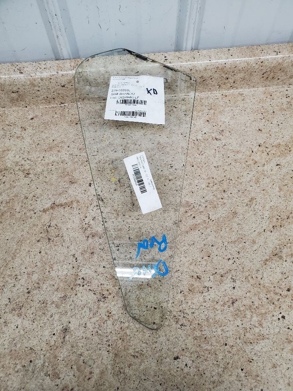 Driver Left Rear Door Vent Glass Lesabre Sedan Fits 75-76 BUICK 306045