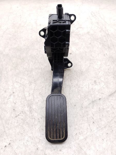 2019 2020 Toyota Corolla Accelerator Pedal 78110-12100