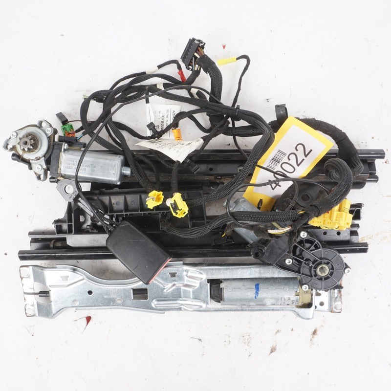 08-14 Mercedes W204 C300 GLK350 Front Right Seat Rail Track Frame & Motors OEM