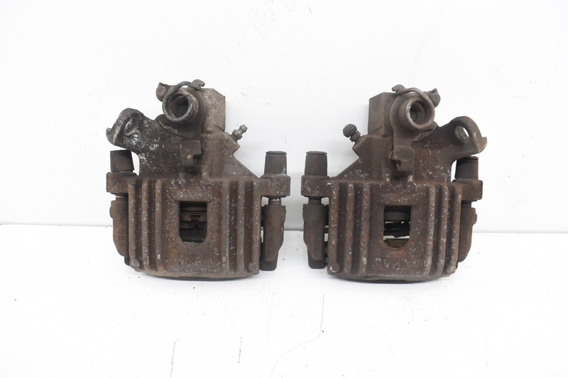 2006 Mini Cooper S R53 R50 Rear Left & Right Brake Caliper Pair Set OEM KW84