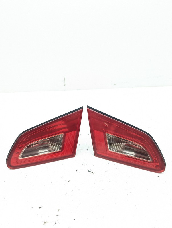 2007 2008 Infiniti G35 Sedan Rear Left/Right Inner Taillight Lamps Pair OEM