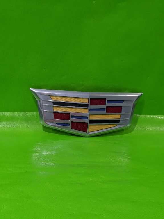 16-20 ESCALADE FRONT GRILLE EMBLEM OEM 4532-38