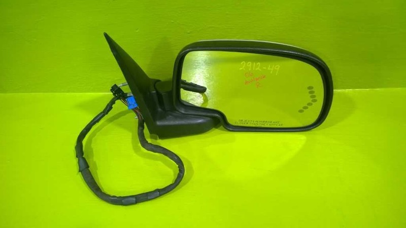 03 04 05 06 AVALANCHE PASSENGER RIGHT SIDE VIEW MIRROR W/SIGNAL OEM 2912-49