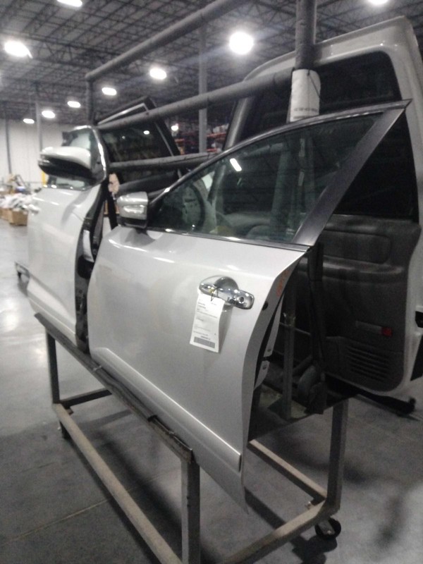 2014 Nissan Altima Left Front Door Silver 583711 186K Miles Used OEM Part