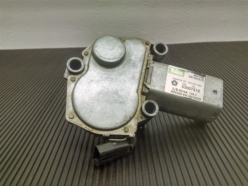96-00 Dodge Caravan Rear Back Tailgate Glass Wiper Motor OEM 04673010