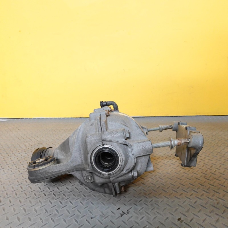 2018-2020 JAGUAR F-PACE Rear Axle Differential OEM Hk834a213cd