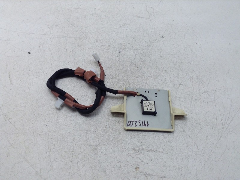 14-15 LEXUS IS250 GPS NAVIGATION ANTENNA RECEIVER CONTROL MODULE OEM