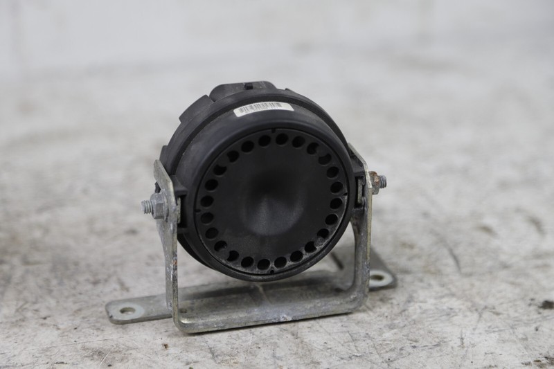 14-22 Maserati Ghibli Levante Anti Theft Alarm Horn Siren 6700017230 OEM