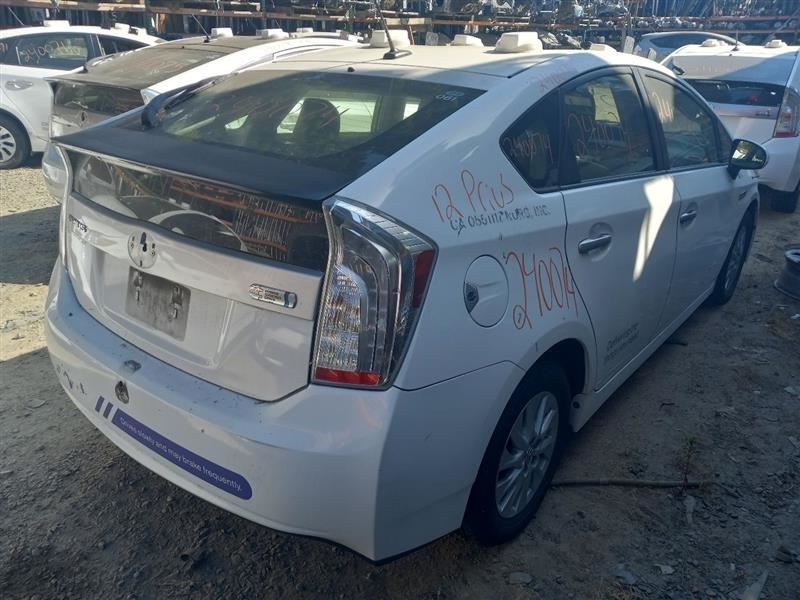 10 11 12 13 14 15 TOYOTA PRIUS REAR BUMPER BLU-8W1 SCRATCHES