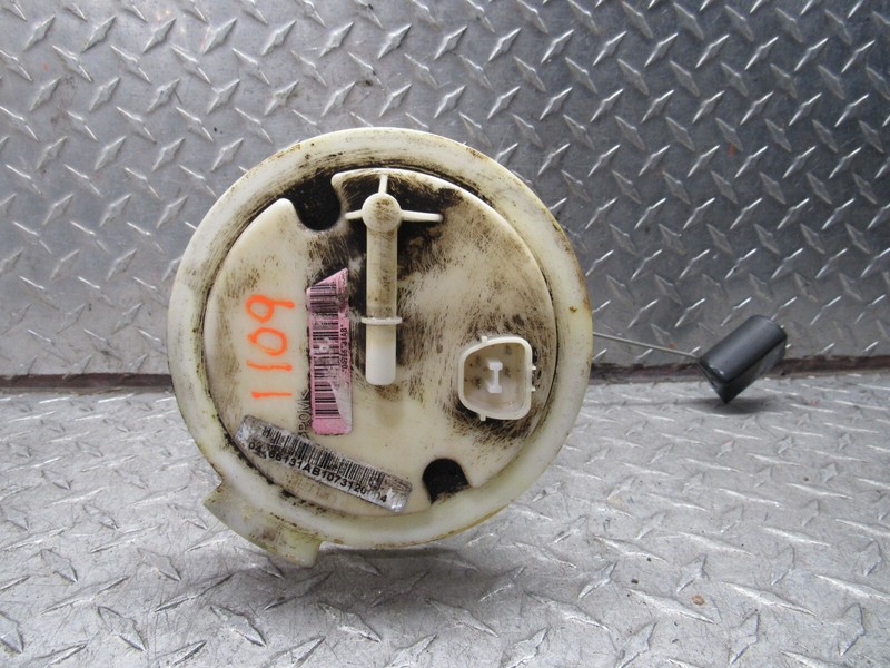 2008-2014 DODGE AVENGER 2.4L FWD GASOLINE FUEL PUMP ASSMEBLY 04766131AB